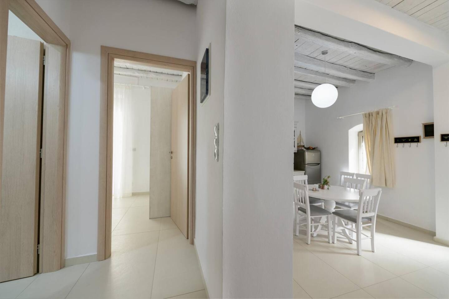 Chrisanthi Elegant Villa Pitsidia Bagian luar foto