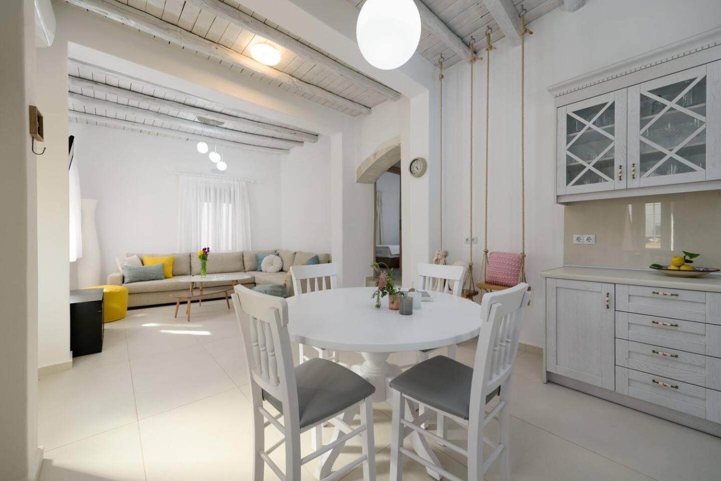 Chrisanthi Elegant Villa Pitsidia Bagian luar foto